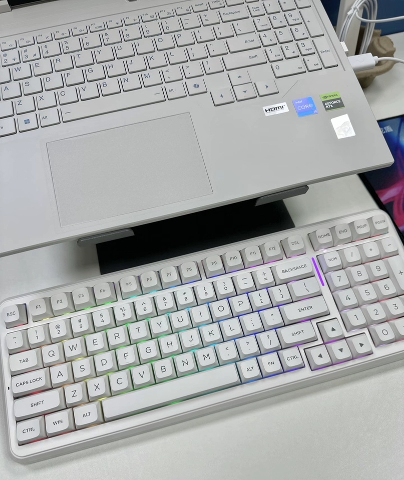 Gaming Keyboard Wireless - لوحة مفاتيح ميكانيكية قابلة للتخصيص MCHOSE