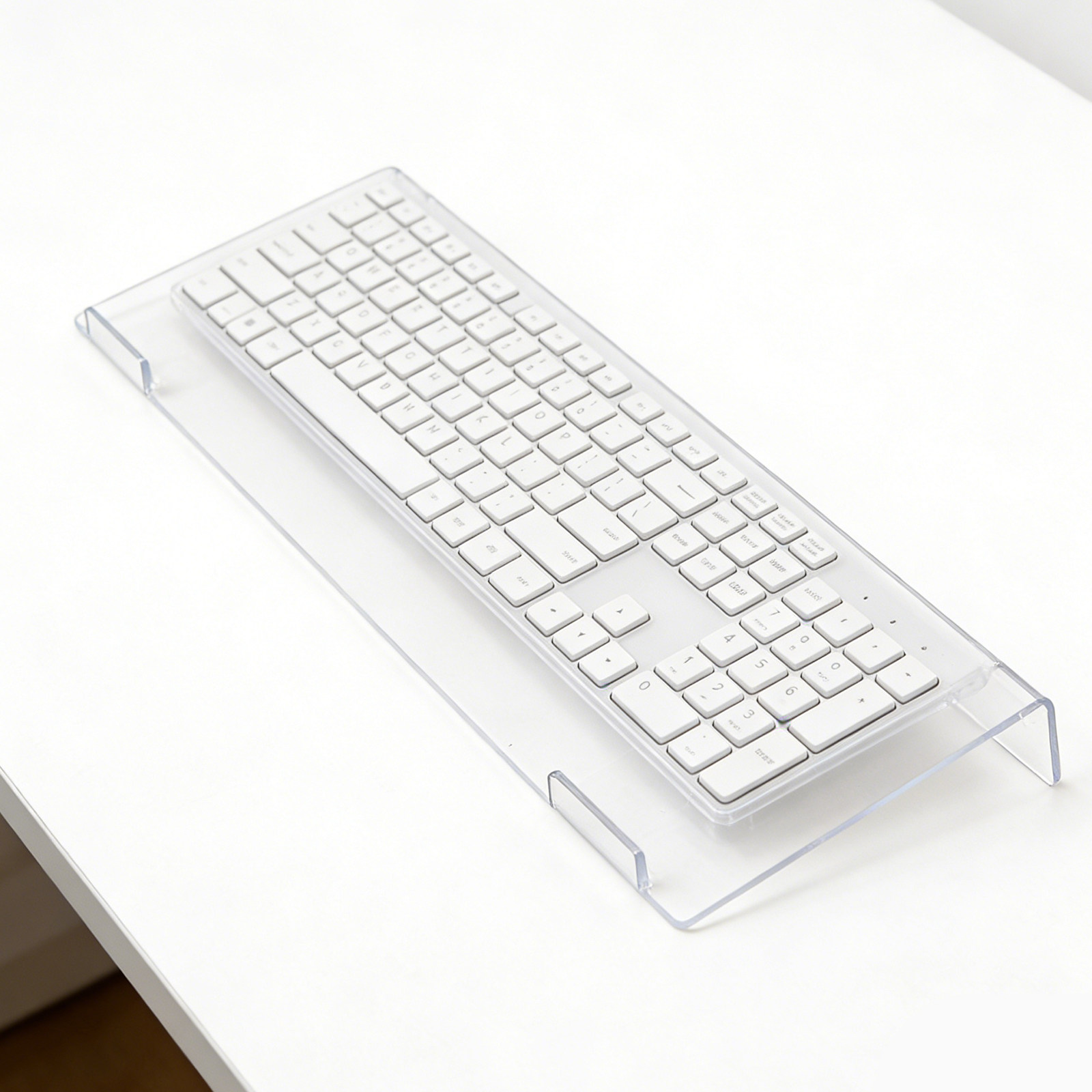 حامل لوحة مفاتيح أكريليك شفاف  - مراجعة Gaming Keyboard Types وسعره