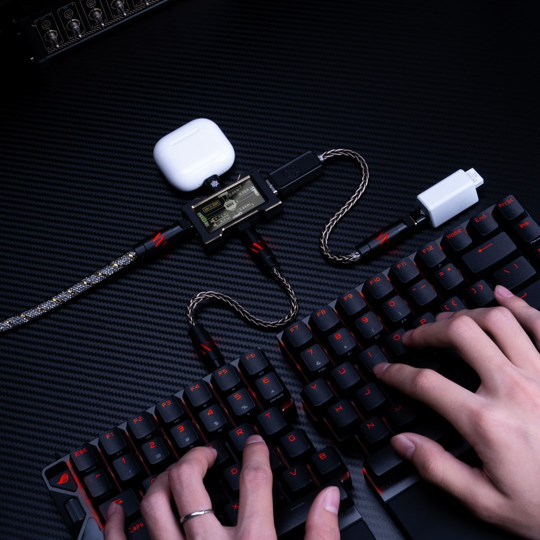 صندوق هدايا مخصص للألعاب الإلك - مراجعة Gaming Keyboard Brand وسعره